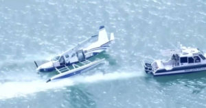 Avioneta cae en aguas del puerto de Miami